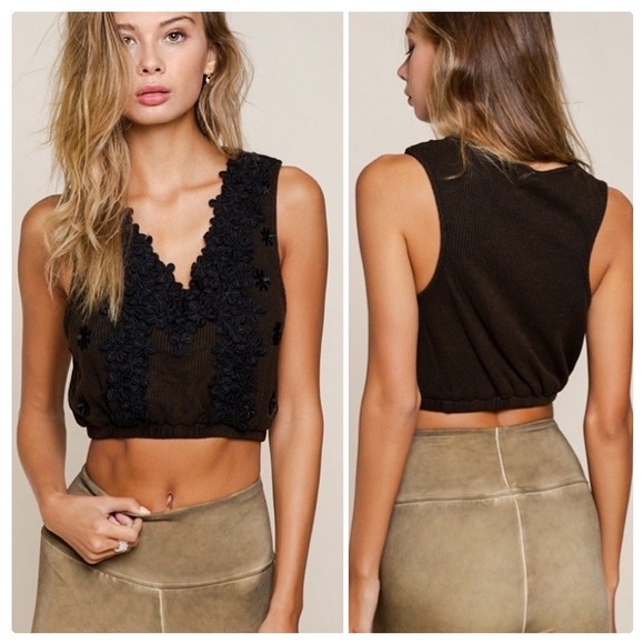 POL Keep it Classy Crop Top - Picture 7 of 16